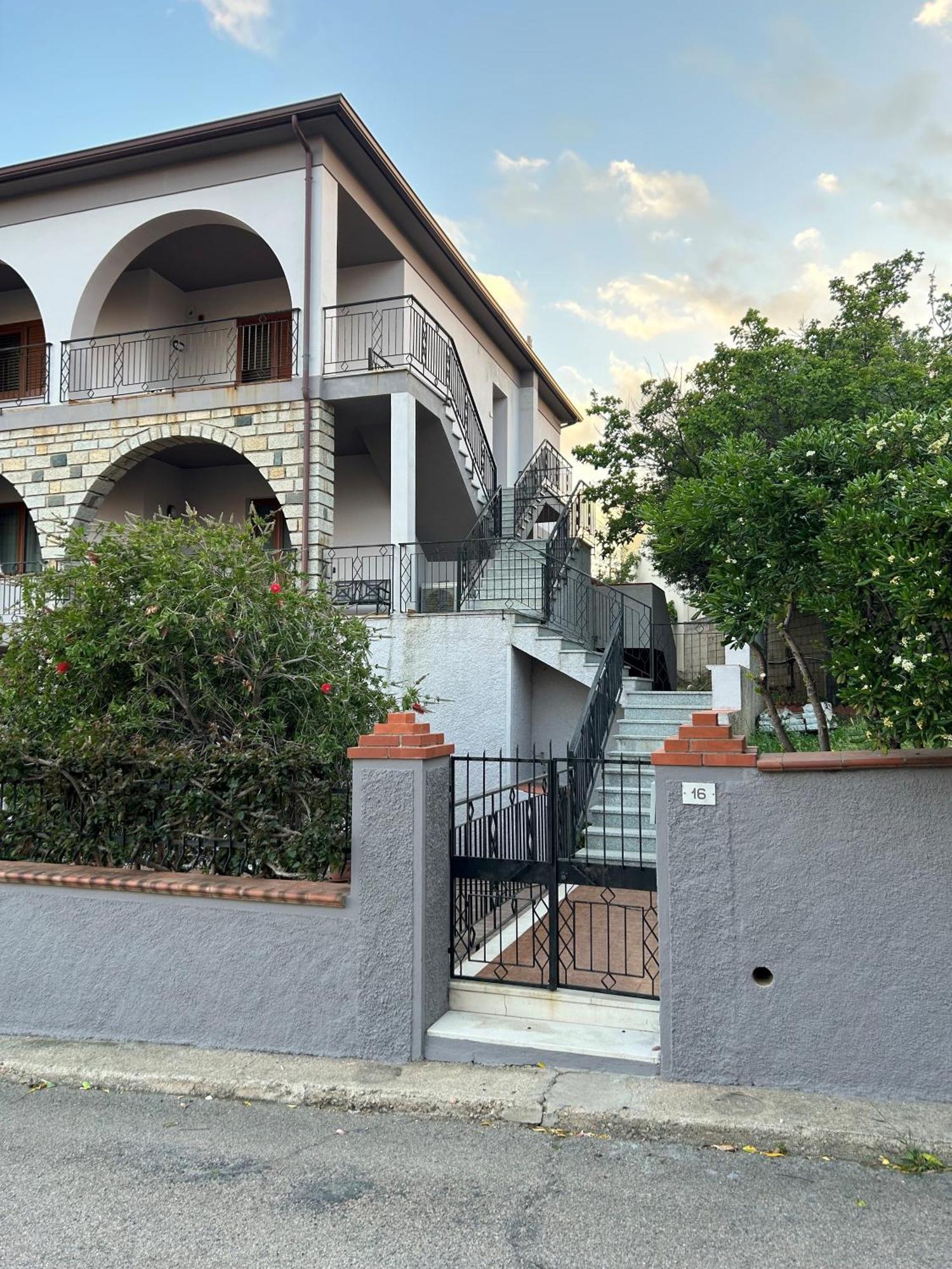 Casa Via Pascoli Hotel Arzachena Exterior photo